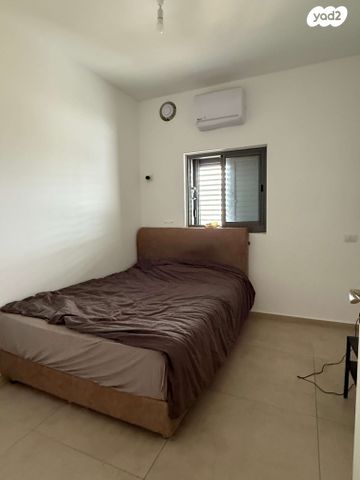 דירה, אמנון ליפקין שחק, נוף הטיילת, נתניה