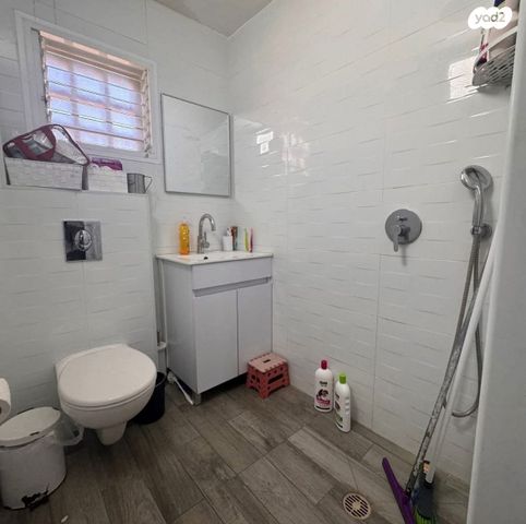 הרב אברהם הלל 9