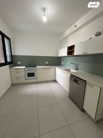 דירה, רועי קליין 7, קרית קריניצי, רמת גן