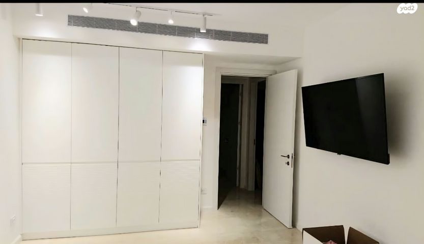 יחידת דיור, קרית קריניצי, רמת גן