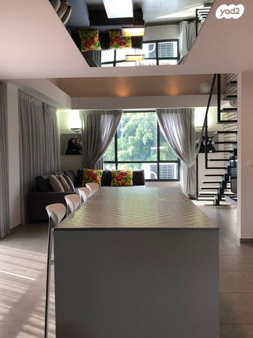 דופלקס, הנגרים, פלורנטין, תל אביב יפו