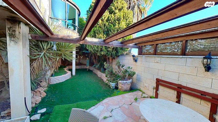 דירה, מבשרת ציון