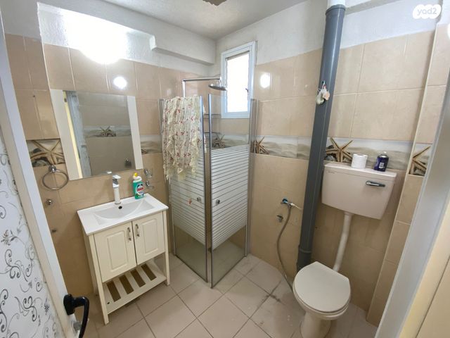 דירה, הרב הרצוג, עכו