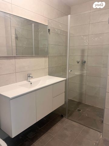 דירת גן, שמעון ויזנטל 18, הרצליה הירוקה, נווה עובד, הרצליה