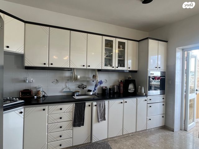 דירה, התקופה, גבעת הורדים, רסקו, ירושלים