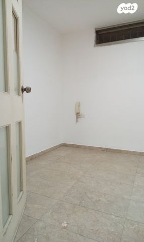 דירה, שדרות ירושלים 12, רסקו א', חולון