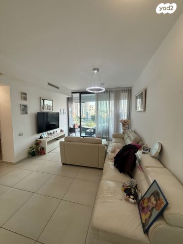 דירה, מונטיפיורי, הרכבת, תל אביב יפו