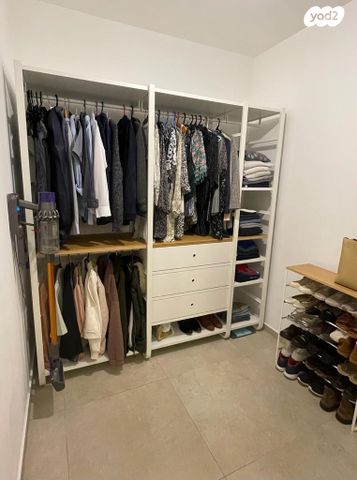 דירה, דרך זאב ז'בוטינסקי, שכונת בן גוריון, מרכז העיר ג', רמת גן