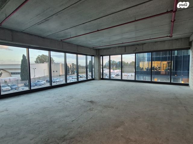 משרדים, הוד השרון