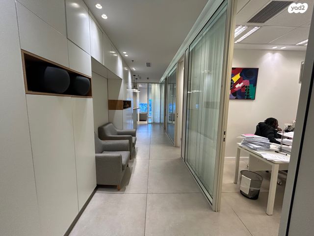 משרדים, בני ברק