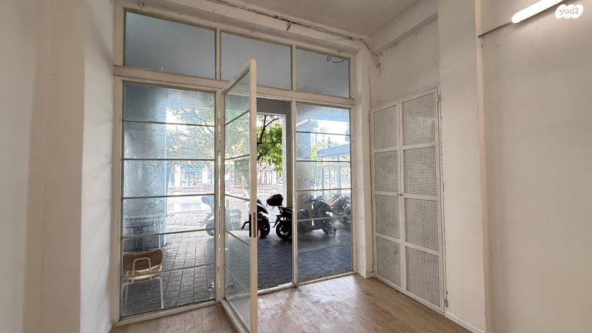 חנויות/ שטח מסחרי, פרישמן 90, הצפון הישן - דרום, תל אביב יפו