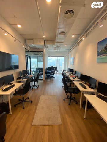 משרדים, בורסה, רמת גן