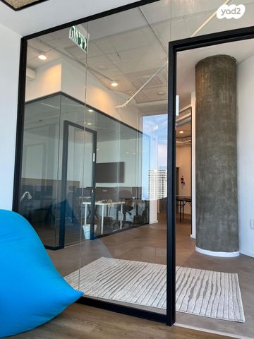 משרדים, בורסה, רמת גן