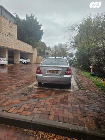 מודעת רכב טויוטה קורולה
