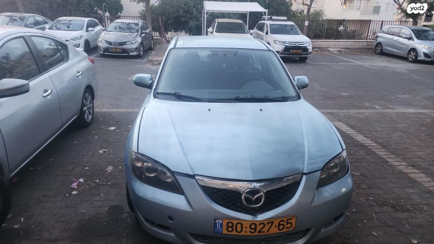 מודעת רכב מאזדה 3