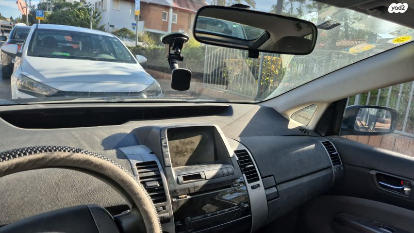 טויוטה פריוס