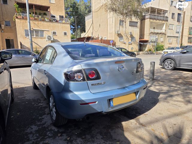 מאזדה 3