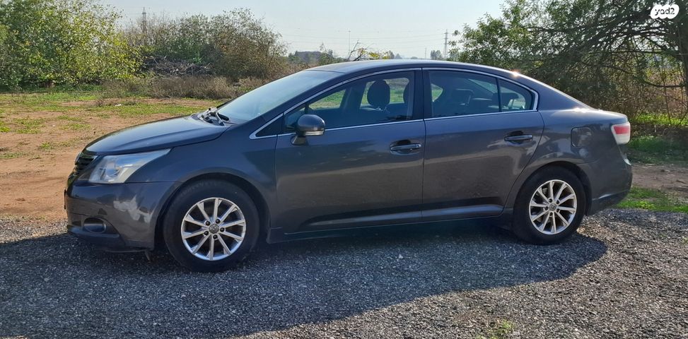 מודעת רכב טויוטה אוונסיס