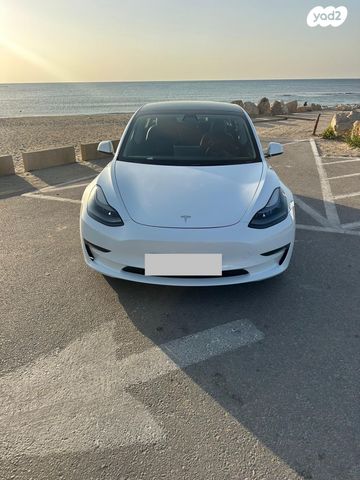 טסלה מודל 3