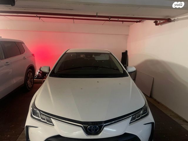 מודעת רכב טויוטה קורולה