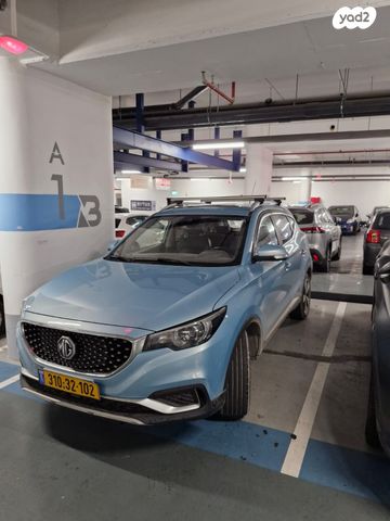 מודעת רכב אם ג'י ZS