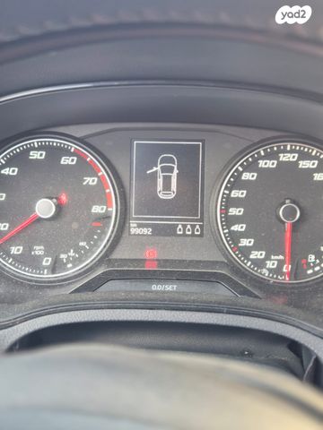 מודעת רכב סיאט ארונה
