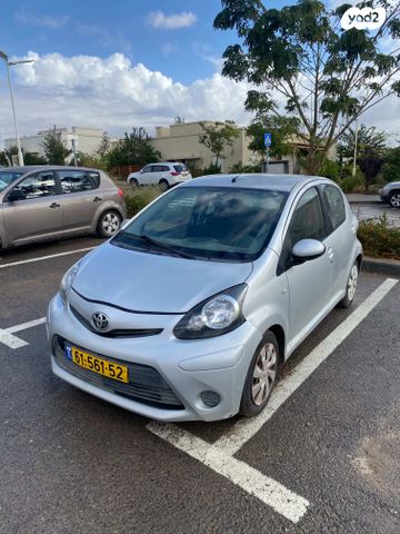 מודעת רכב טויוטה אייגו