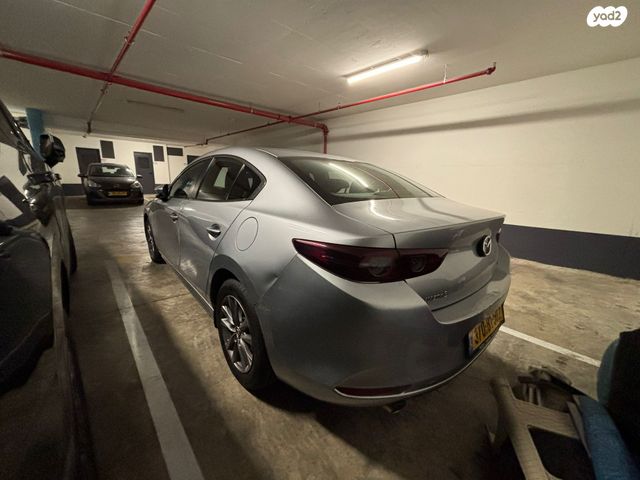 מאזדה 3
