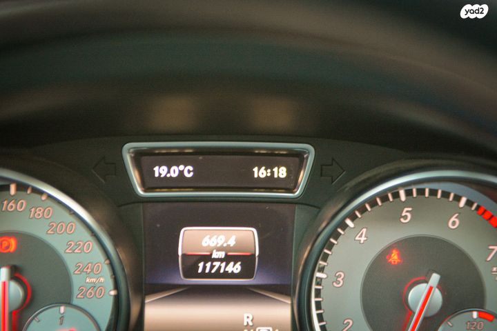 מרצדס-בנץ CLA