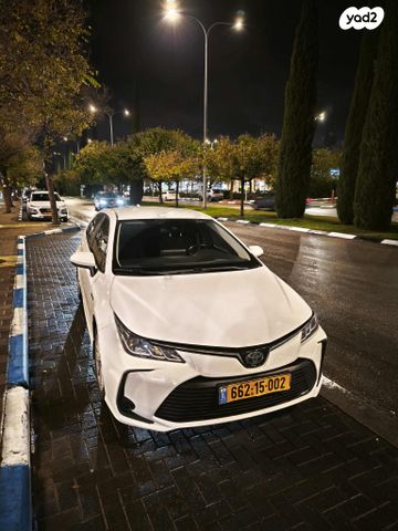 מודעת רכב טויוטה קורולה