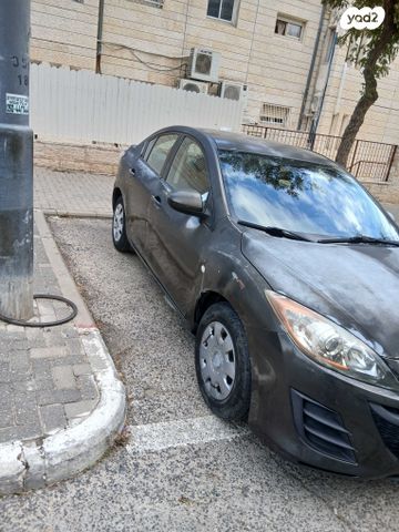 מודעת רכב מאזדה 3