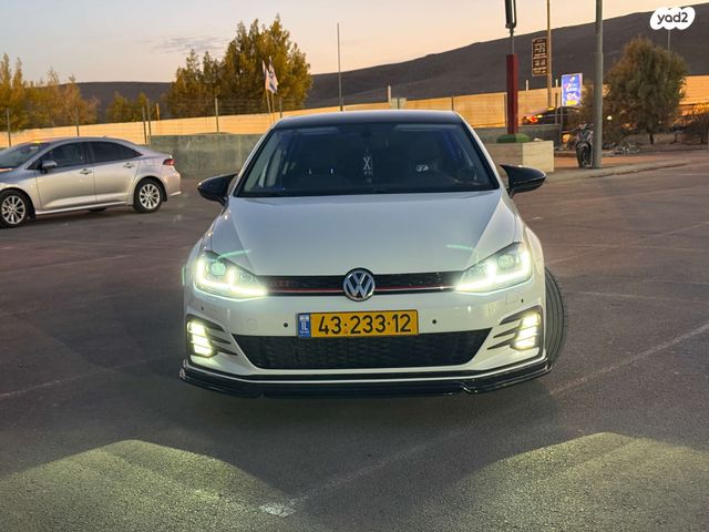 מודעת רכב פולקסווגן גולף