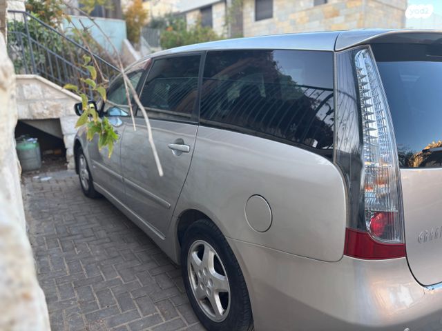 מיצובישי גרנדיס