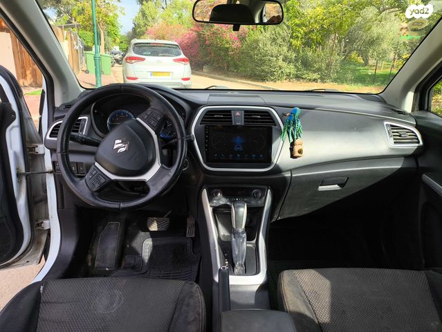 סוזוקי קרוסאובר