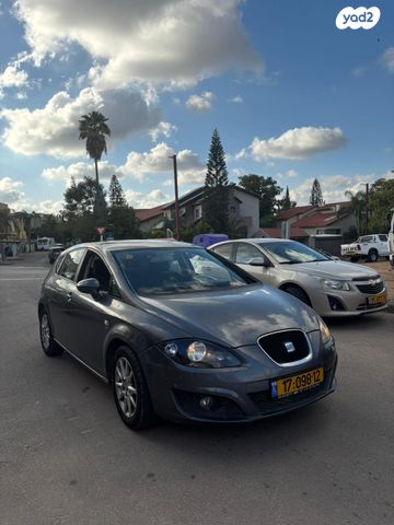 מודעת רכב סיאט לאון