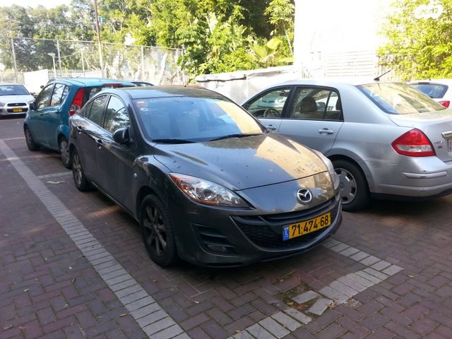 מודעת רכב מאזדה 3