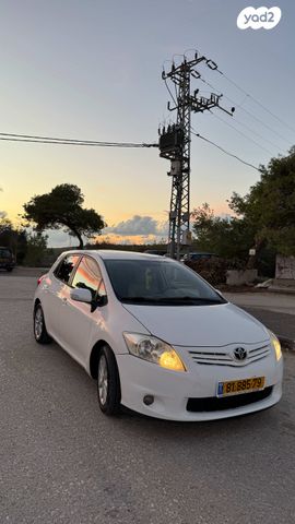 מודעת רכב טויוטה אוריס