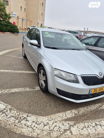 סקודה אוקטביה