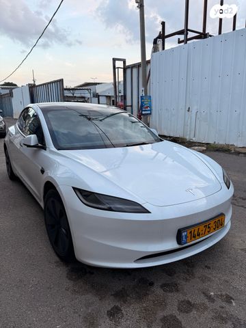 מודעת רכב טסלה מודל 3