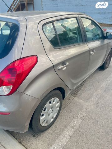 מודעת רכב יונדאי i20