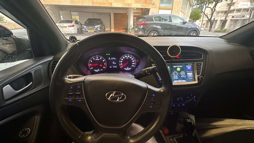 מודעת רכב יונדאי i20