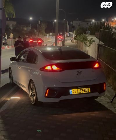 יונדאי איוניק