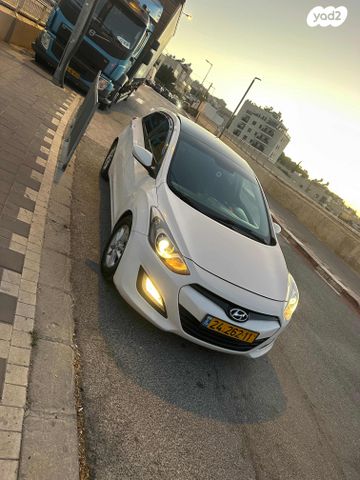 יונדאי i30