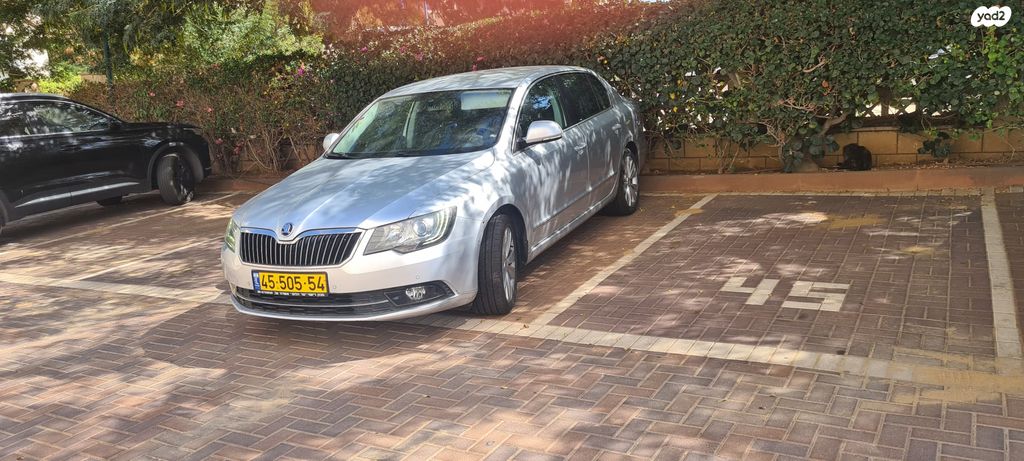מודעת רכב סקודה סופרב