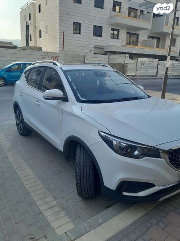 מודעת רכב אם ג'י ZS