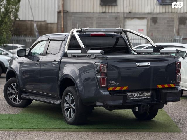 איסוזו די-מקס