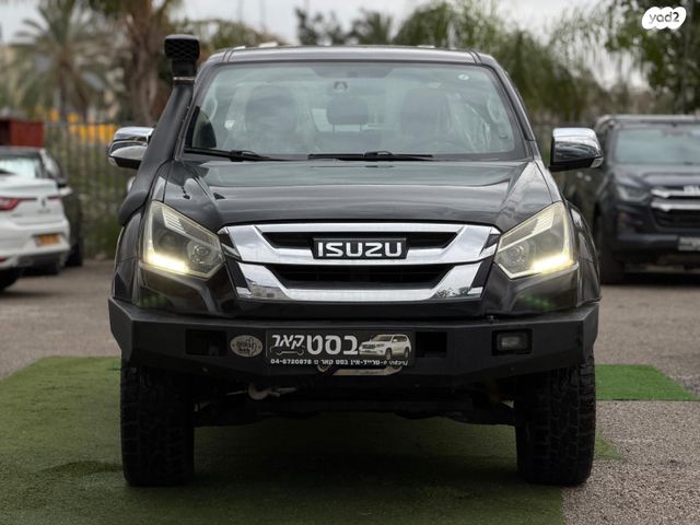 איסוזו די-מקס