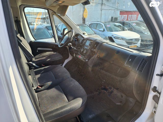 פיג'ו בוקסר