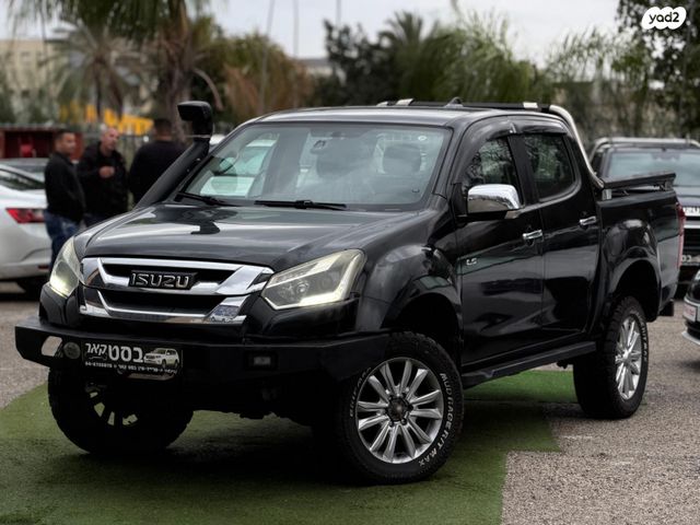 איסוזו די-מקס