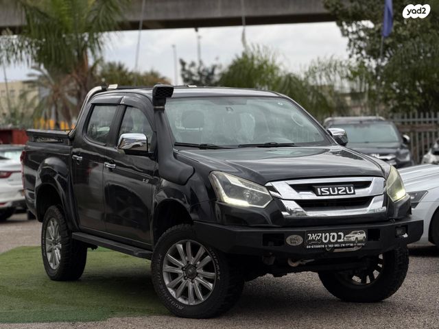 איסוזו די-מקס